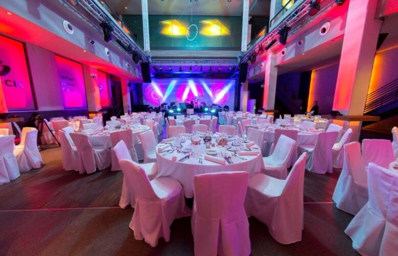 location-fuer-hochzeiten-raum-frankfurt