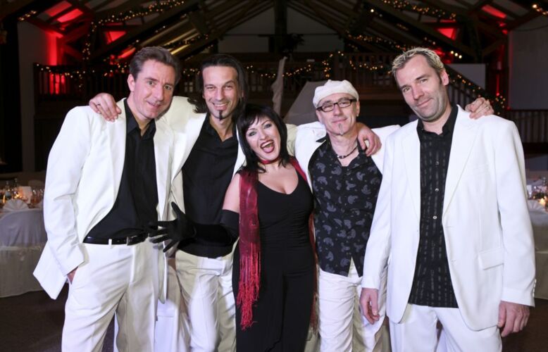 nightchange-liveband