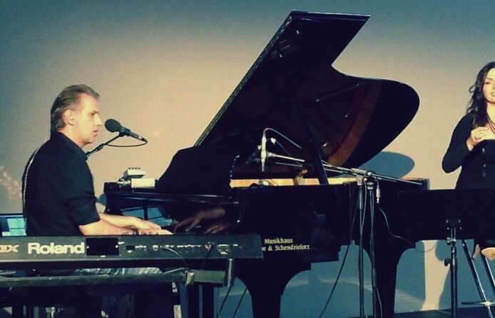pianist-und-saengerin