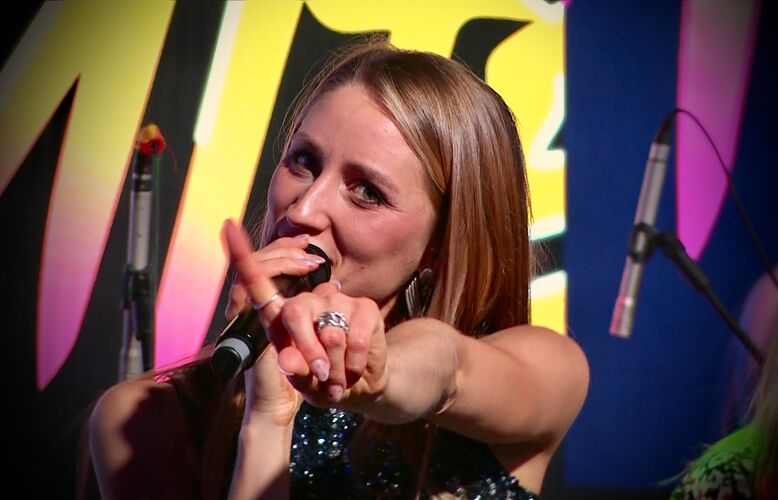 liveband-singer-booking