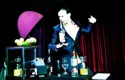benjamin-cocktail-show