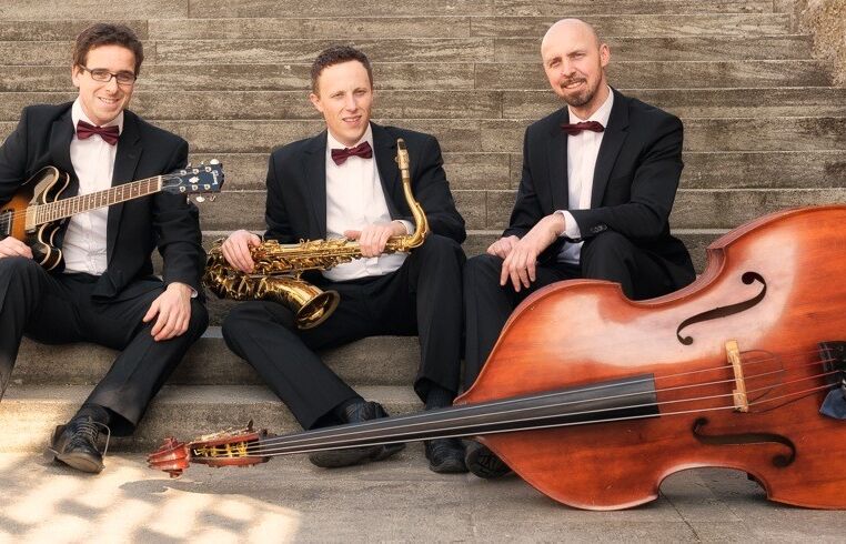 restaurant-trio
