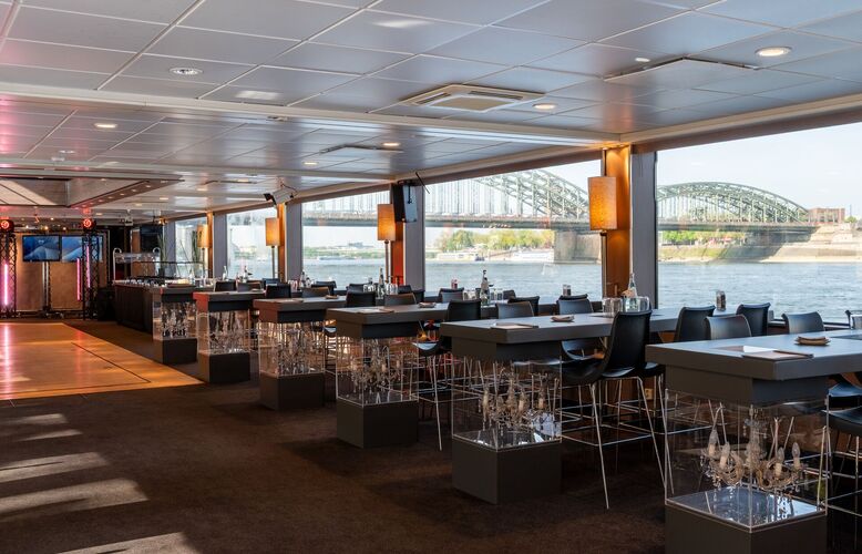 innenraum-eventschiff