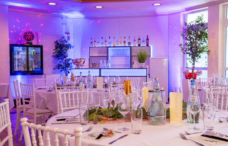 location-saal-seligenstadt-hochzeit