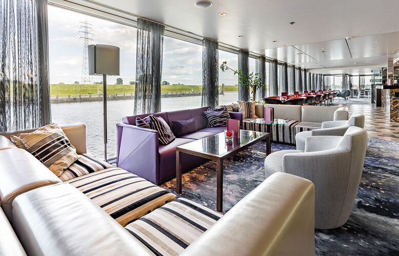 hotelschiff-lobby