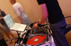 dj-big-f-buchen