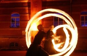 die-feuertaenzer-feuershows