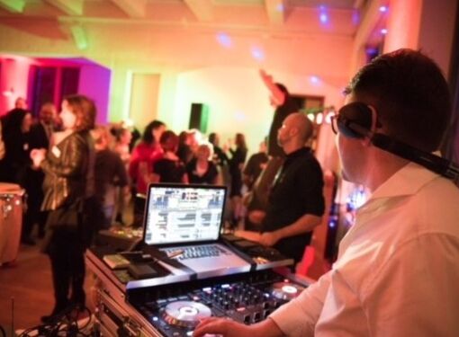 DJ für Firmenfeiern und private Feiern Raum Frankfurt